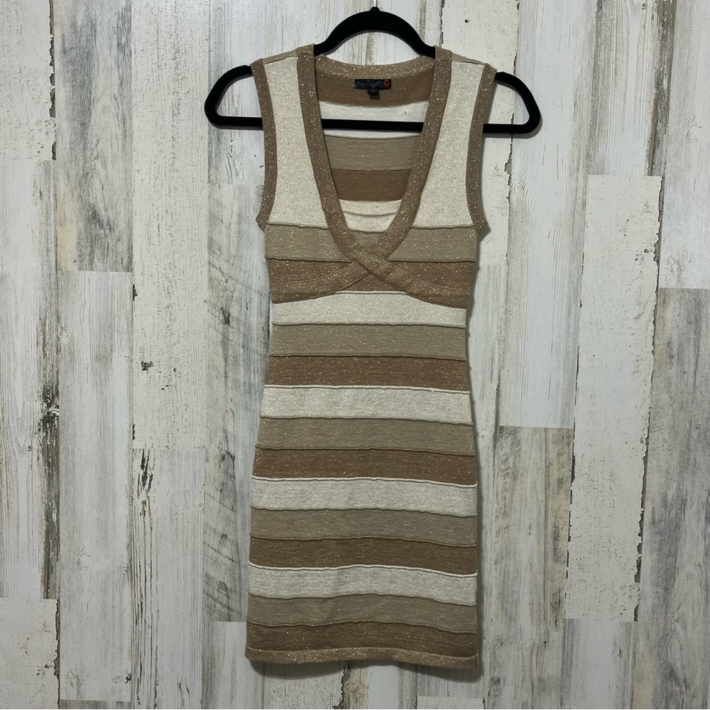 G by Guess Cream Gold Sheath Mini Dress Sleeveless V-Neck